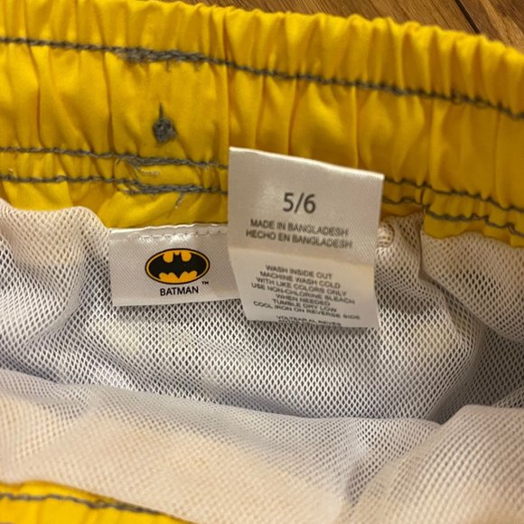 Batman Swimwear Boy's Size 5/6 Top and Shorts new